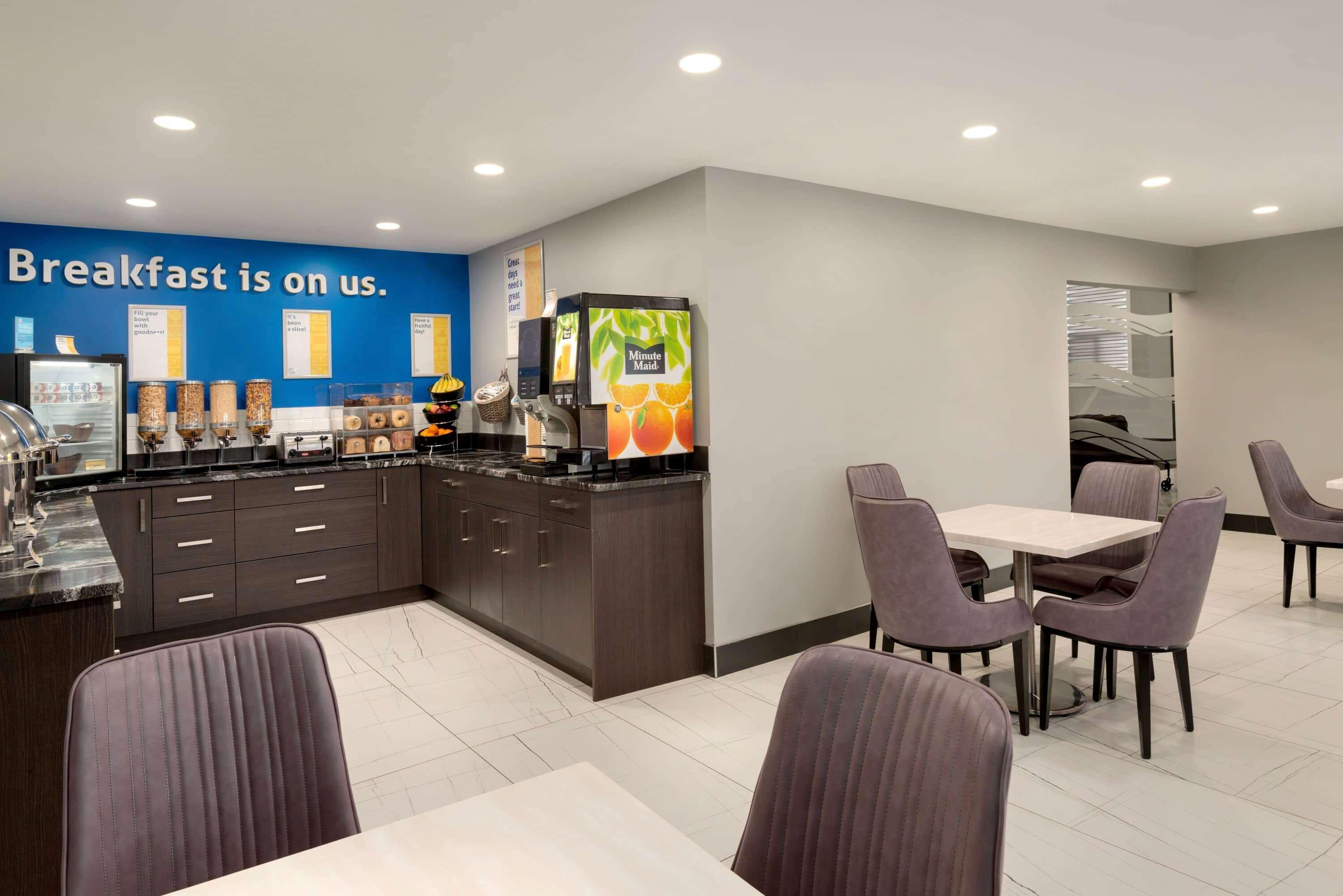 Days Inn By Wyndham Wainwright Exteriér fotografie